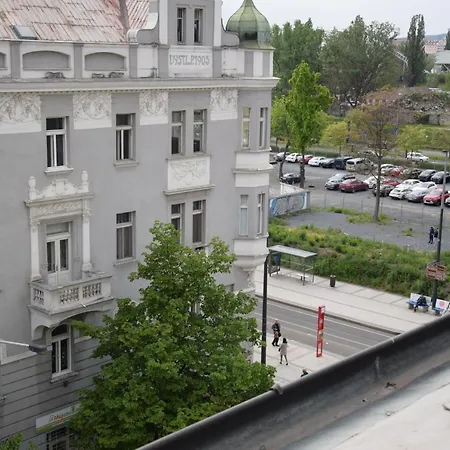 Sac Mau Praha